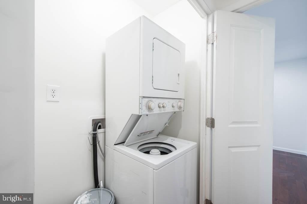 545 Christian St #2 - Photo 5 of 30