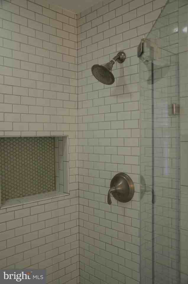 8002 Birnam Wood Dr - Photo 6 of 9