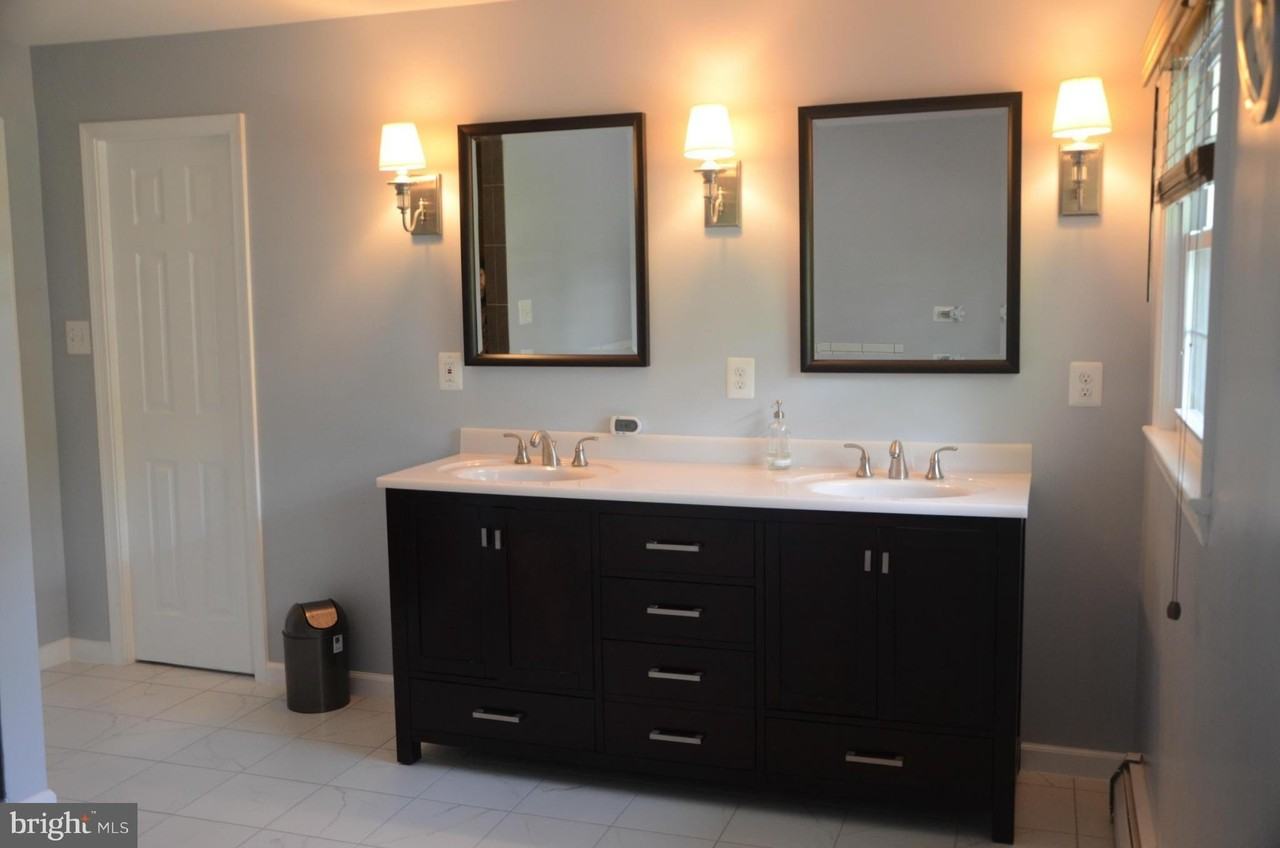 8002 Birnam Wood Dr - Photo 7 of 9