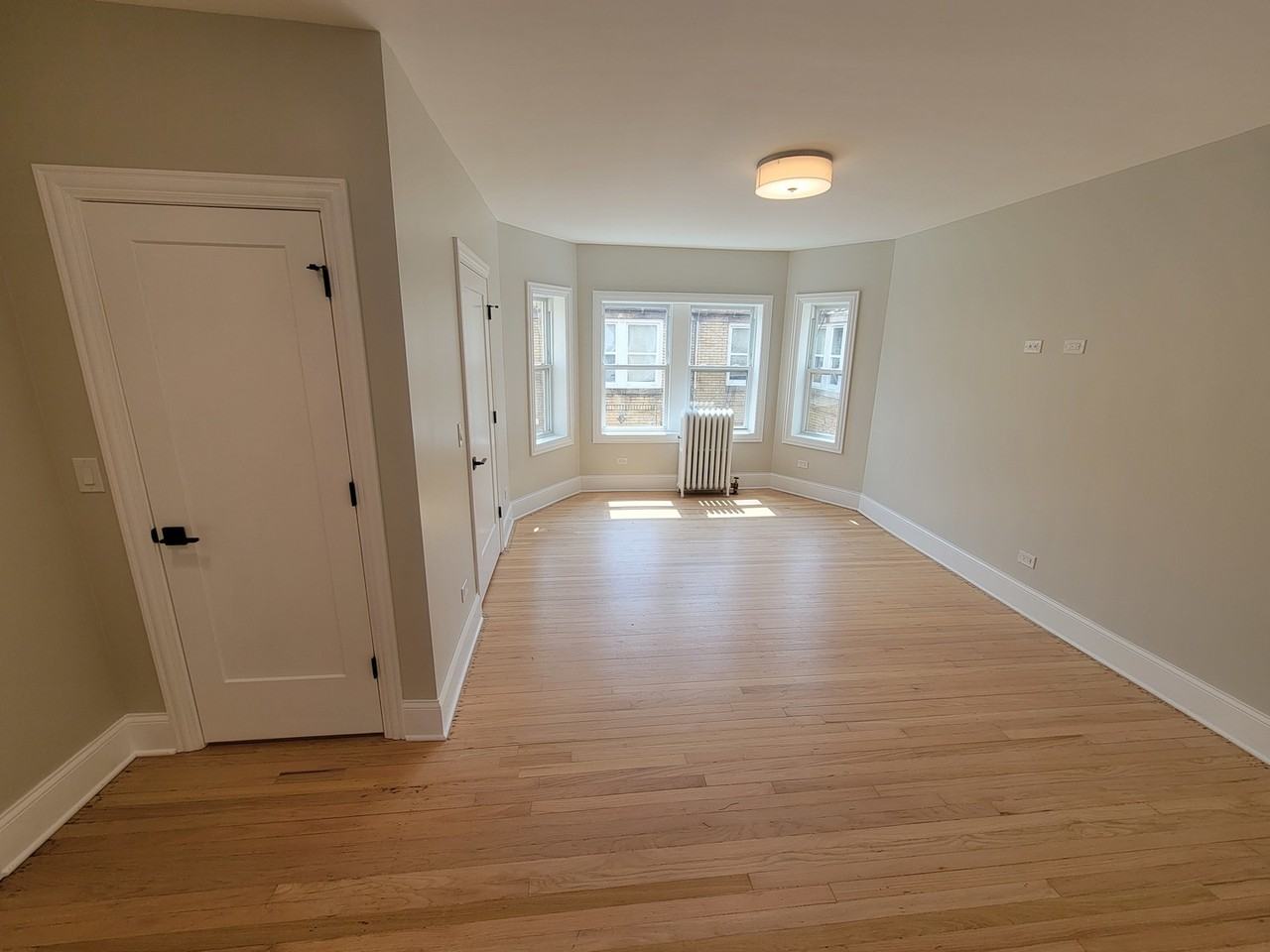 6418 N Richmond St ##3a - Photo 3 of 25