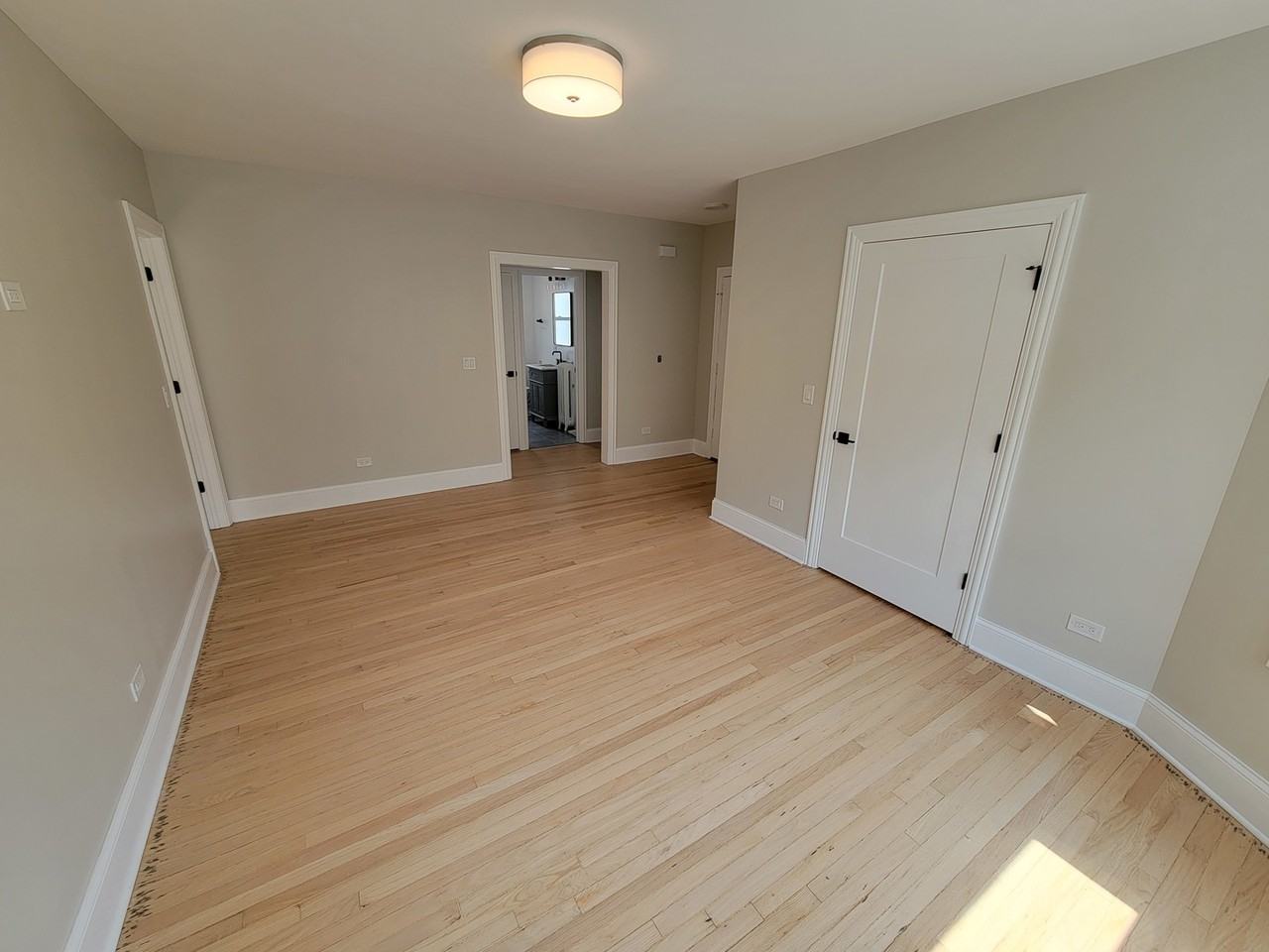 6418 N Richmond St ##3a - Photo 4 of 25