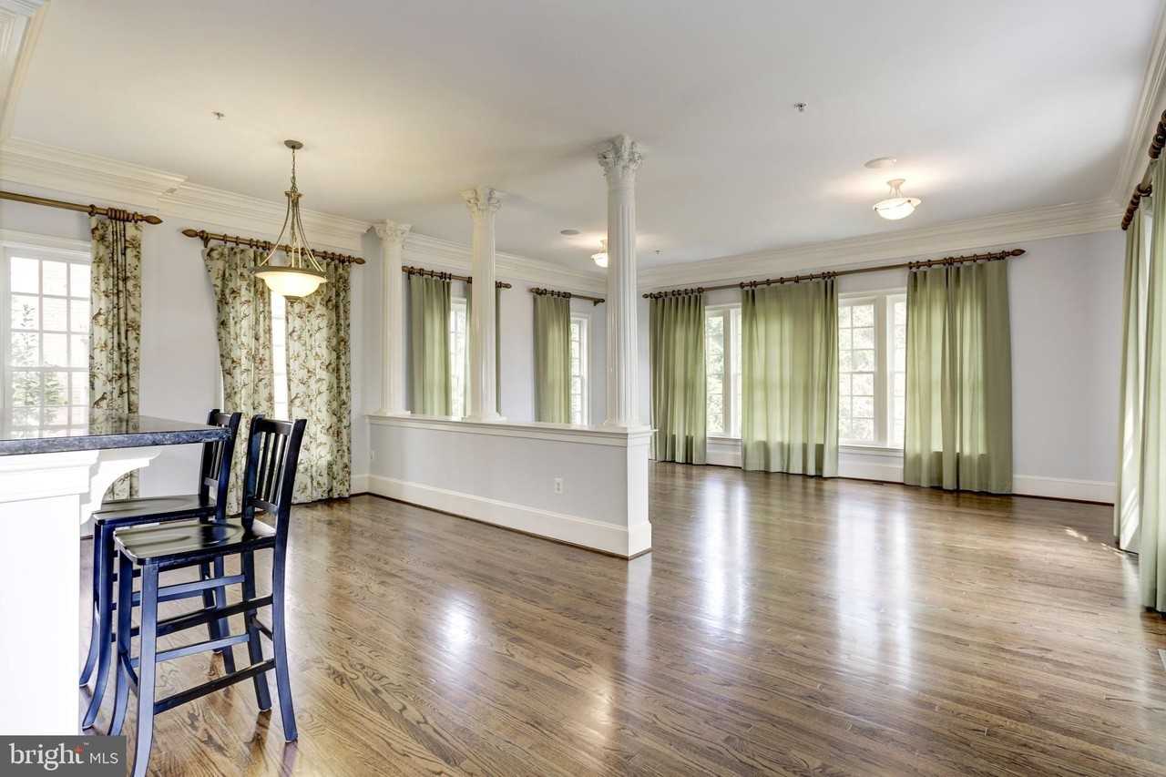 7233 Addington Dr - Photo 7 of 22