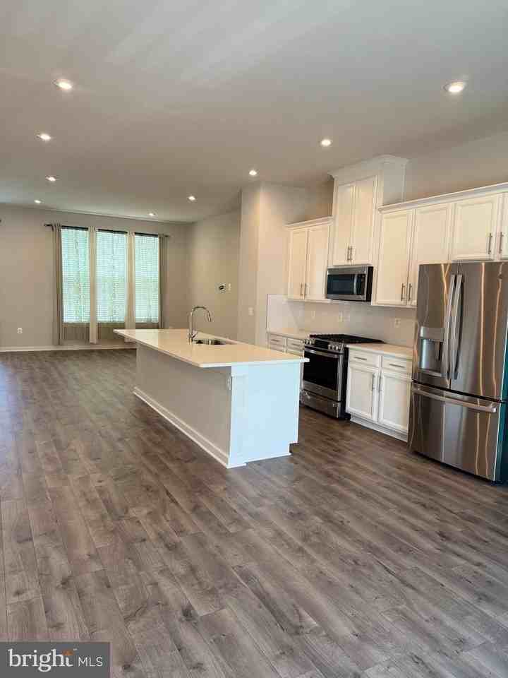 1768 Hickory Woods Rd - Photo 4 of 29