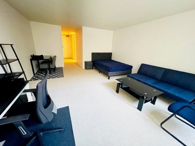 2650 N Lakeview Ave - Photo 4 of 12