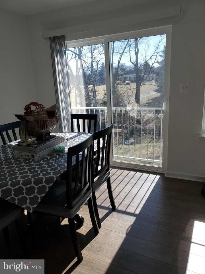 26 Colchester Ct - Photo 5 of 23