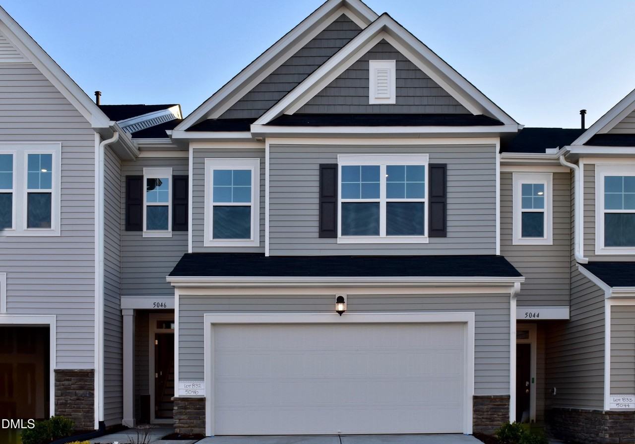 5046 Arkose Dr