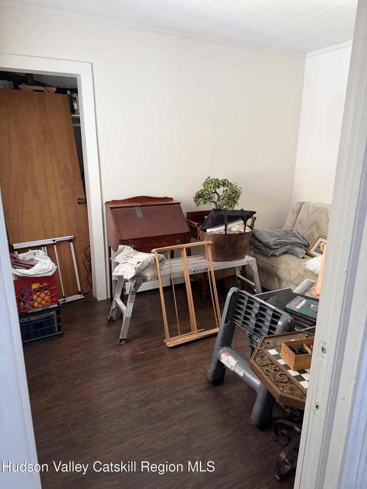 129 Main St #3 - Photo 5 of 8