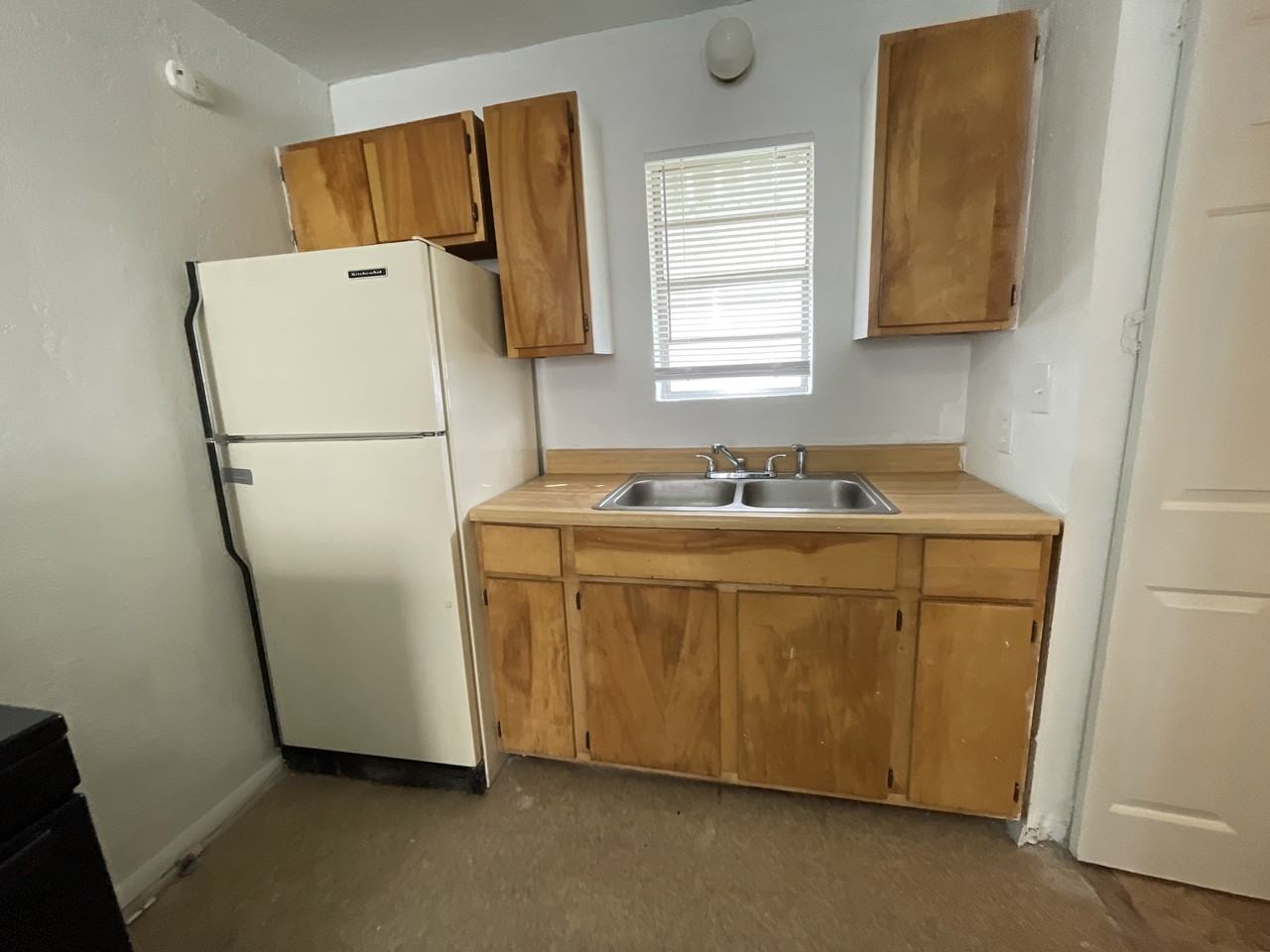 1005 Harris St Nw #1 - Photo 2 of 20