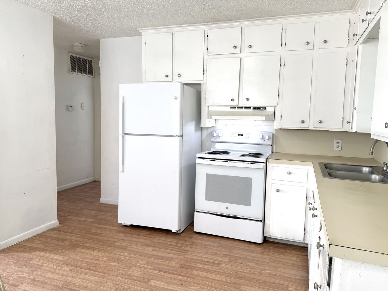 601 A St Nw #1 - Photo 2 of 18