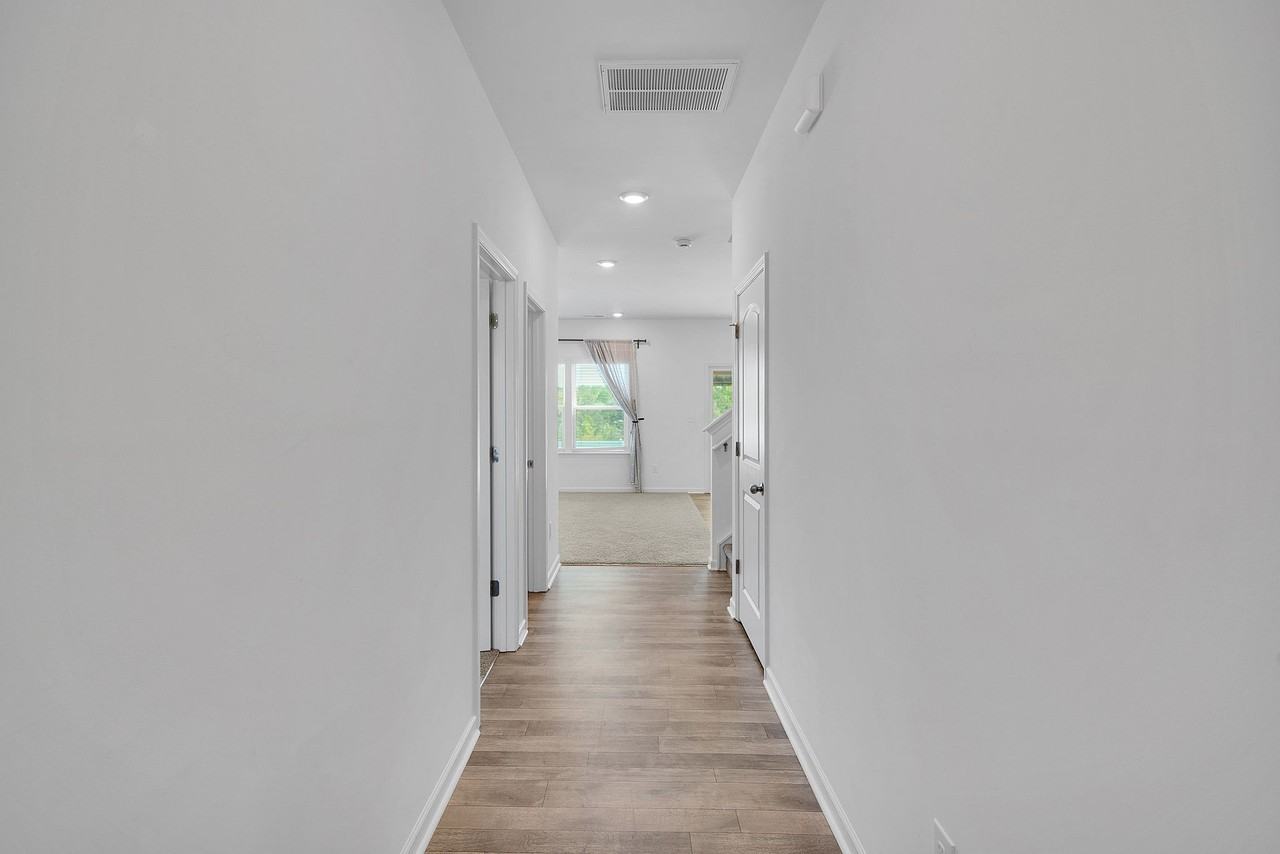 1224 Maxwell Ct #1 - Photo 4 of 37