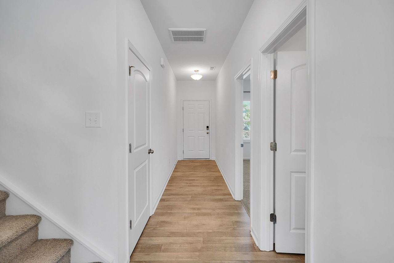 1224 Maxwell Ct #1 - Photo 5 of 37