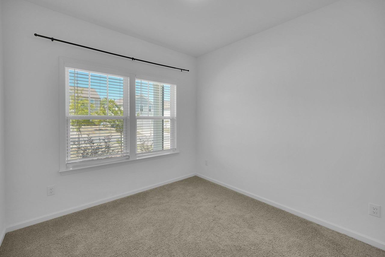 1224 Maxwell Ct #1 - Photo 6 of 37