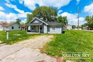 featured image of 1704 W 15th St #NA
