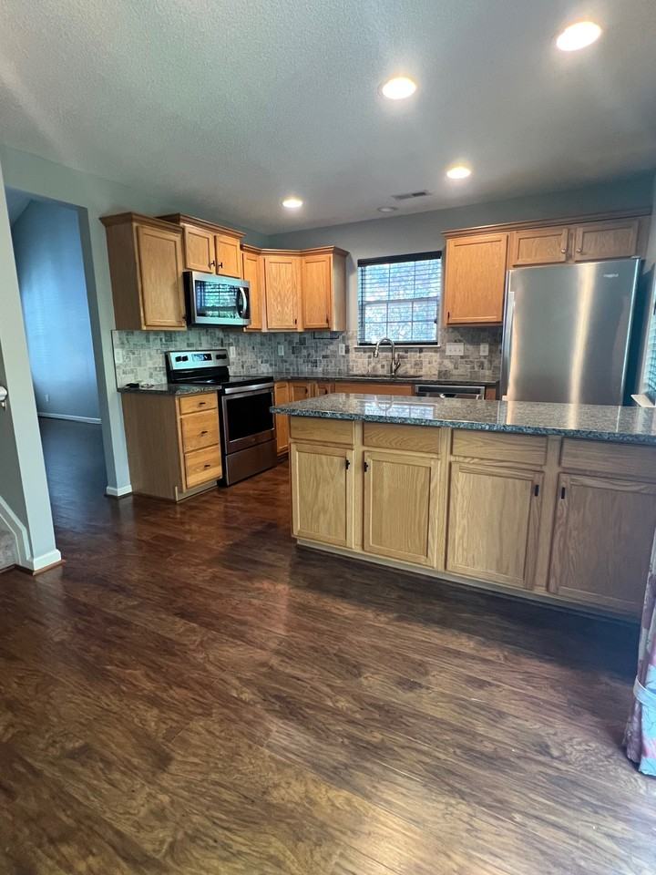 12 Tannenbaum Cir #1 - Photo 2 of 14