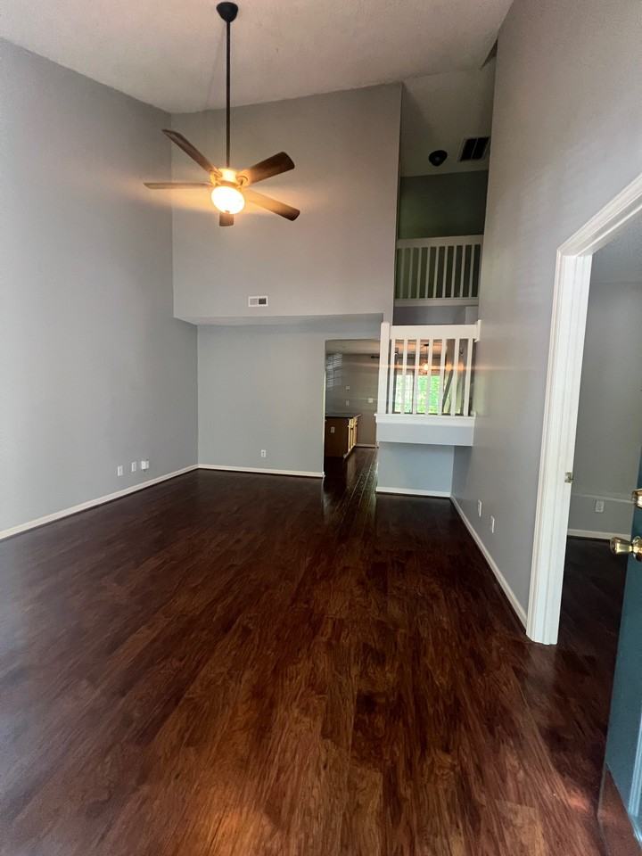 12 Tannenbaum Cir #1 - Photo 3 of 14