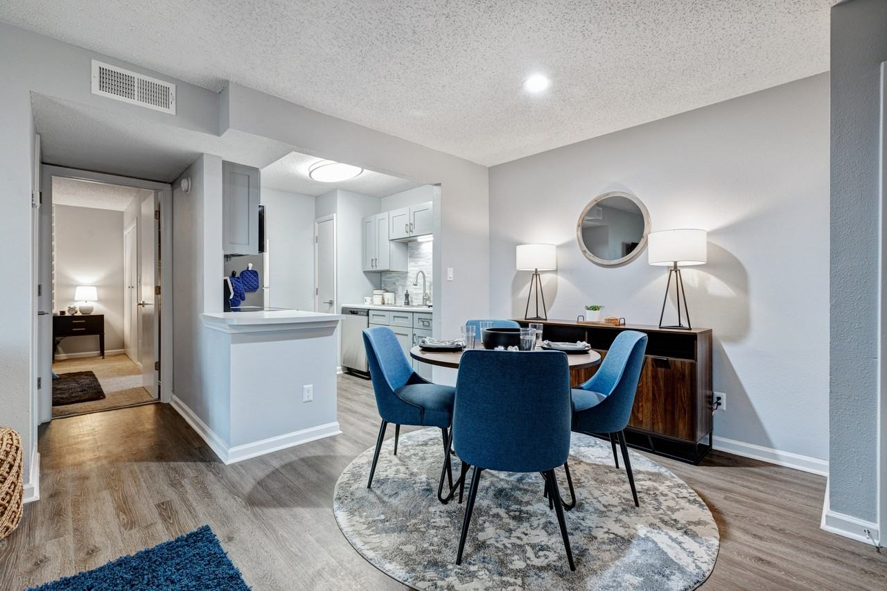 3205 E Olive RoadUnit 13-154 #13-154 - Photo 5 of 20