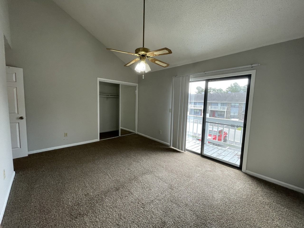 2430 Woodstock Ave #1 - Photo 7 of 10