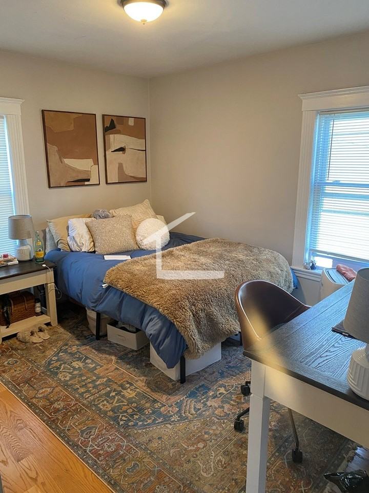 129 Brooks St #2 - Photo 4 of 29