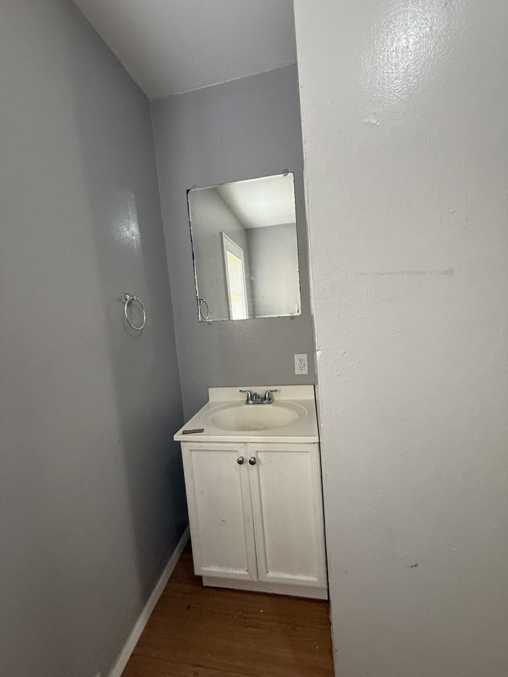 2119 15th St #1 - Photo 6 of 11