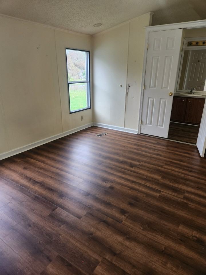 121 Connector Rd #1 - Photo 5 of 11