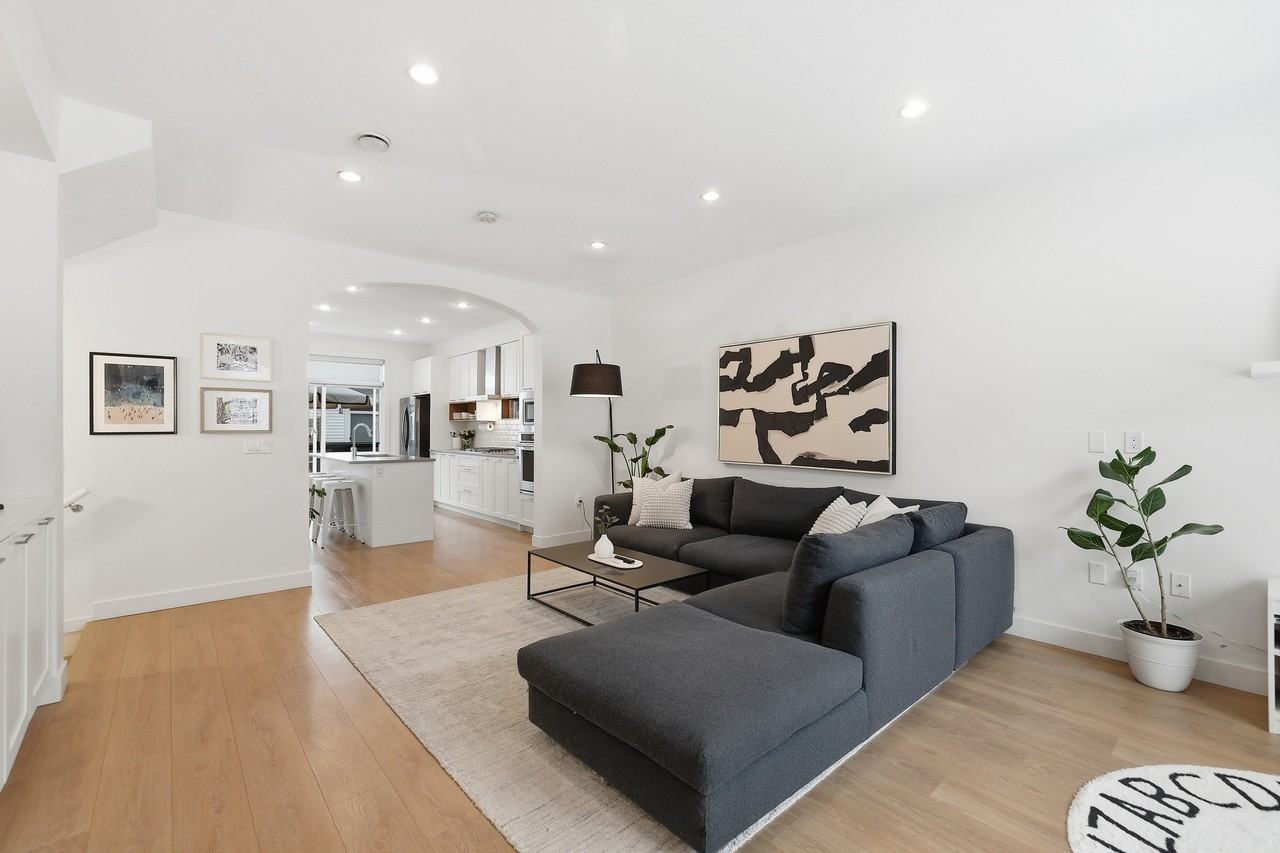 288 171 Street - Photo 3 of 23