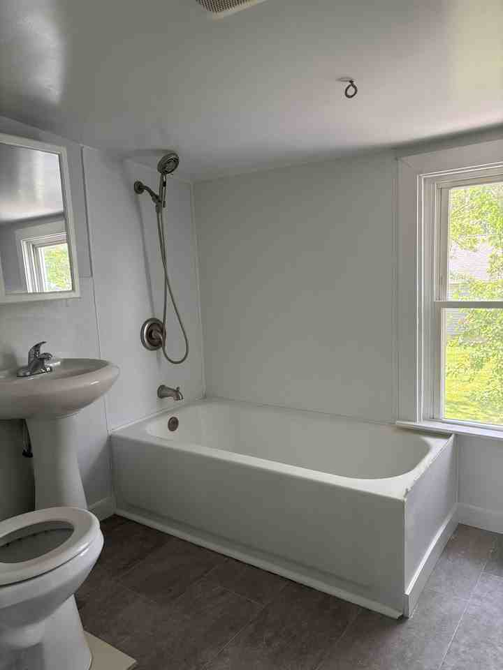 1204 Parkamo Ave #1 - Photo 4 of 10