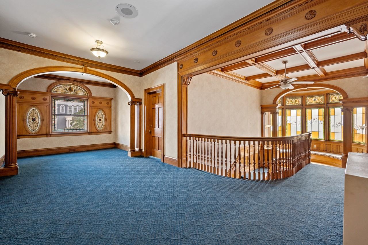 7 Oak St #205 - Photo 5 of 13