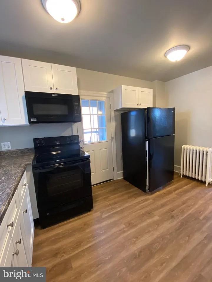 930 N Shippen St #2 - Photo 6 of 11