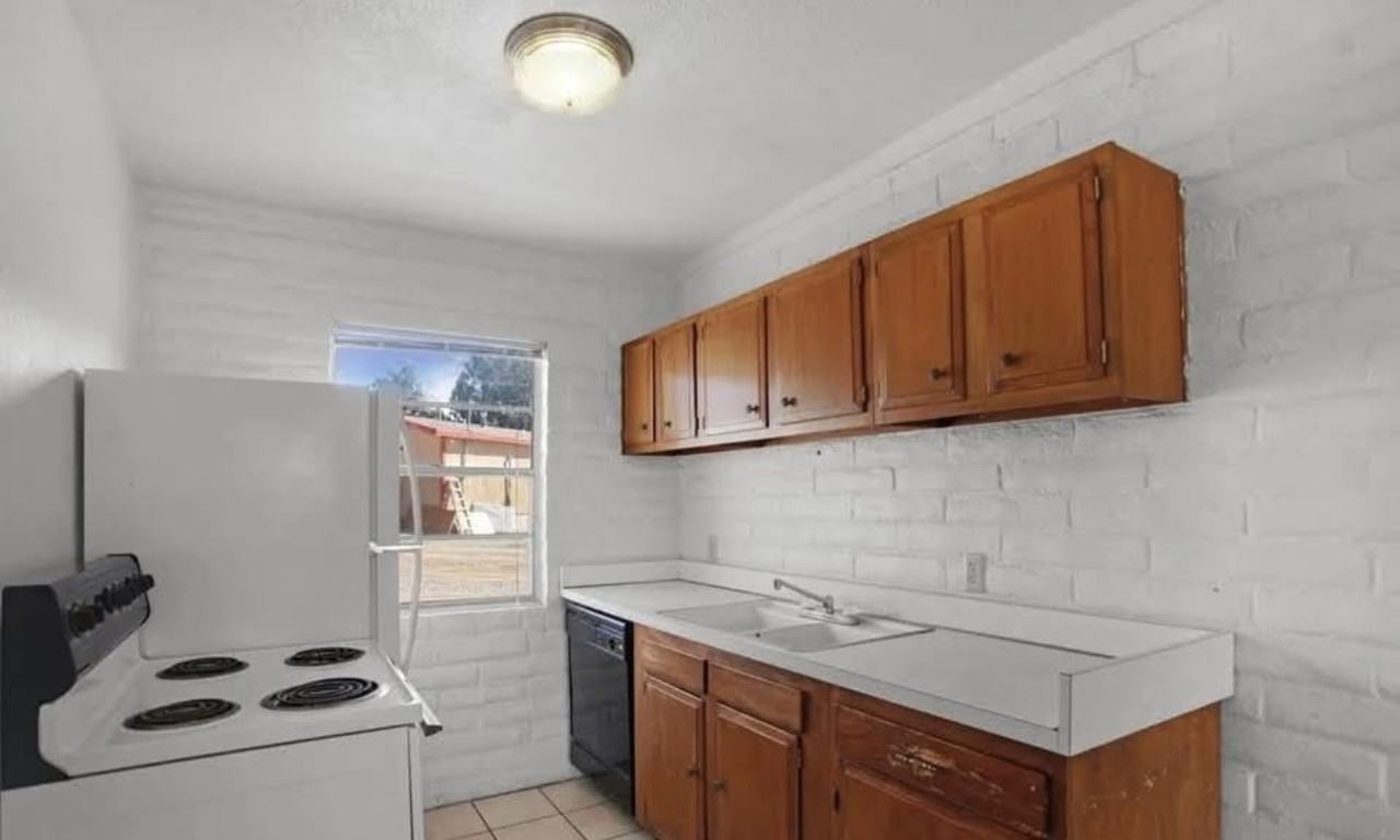 4210 N Kiva Pl Apt J4 #J4 - Photo 4 of 9