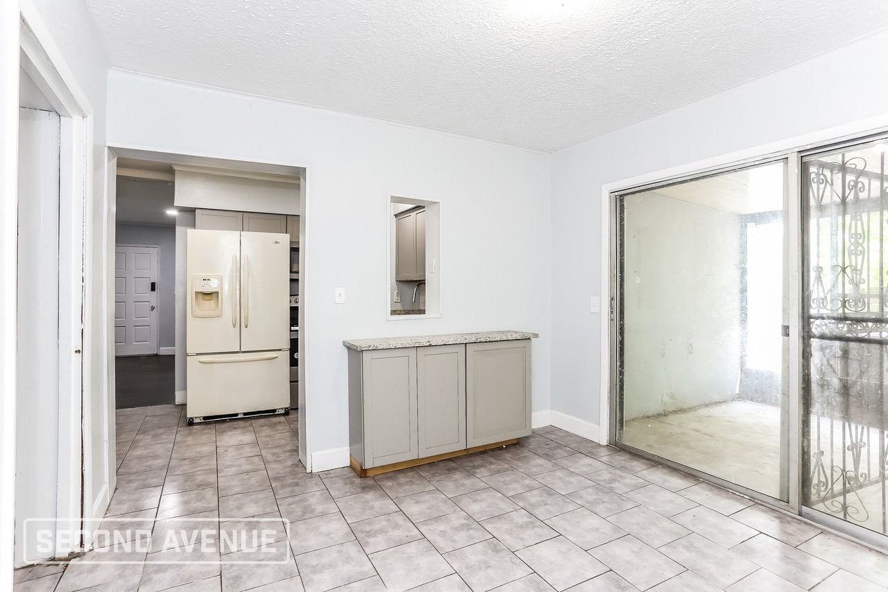 5568 Verbena Rd - Photo 5 of 16