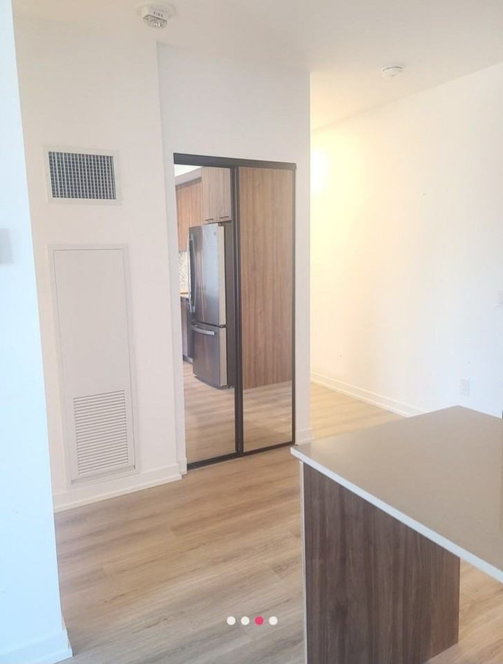 20 Lagerfeld Drive - Photo 4 of 9