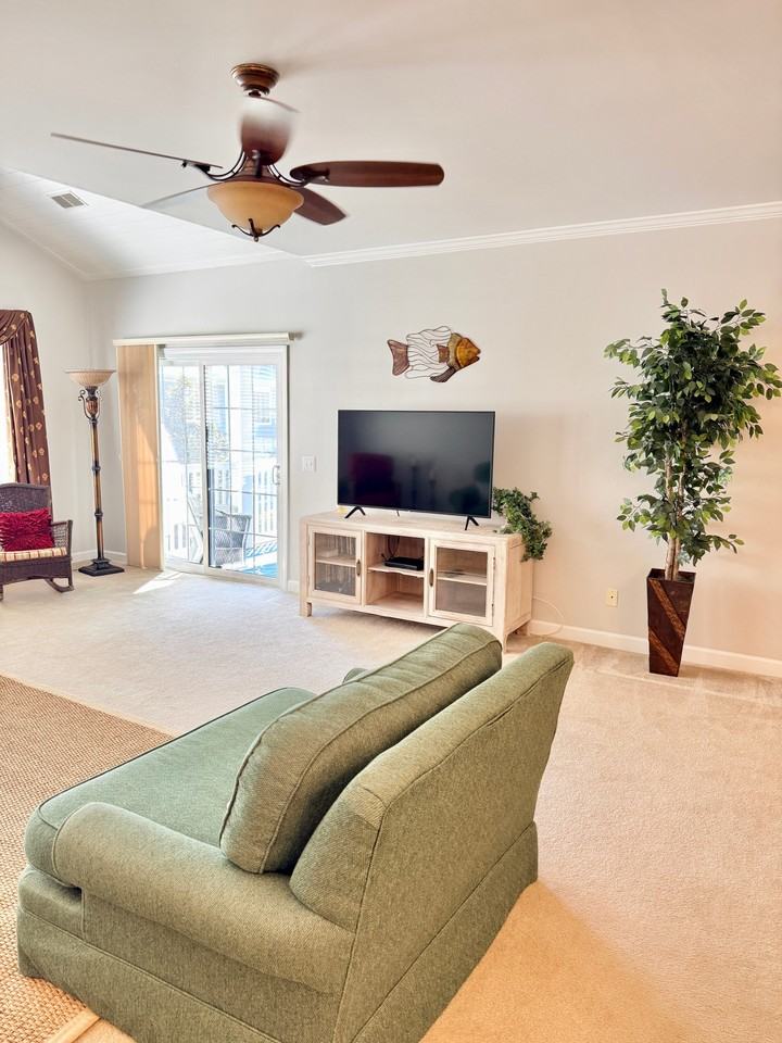 1371 Hopton Cir #1 - Photo 7 of 50