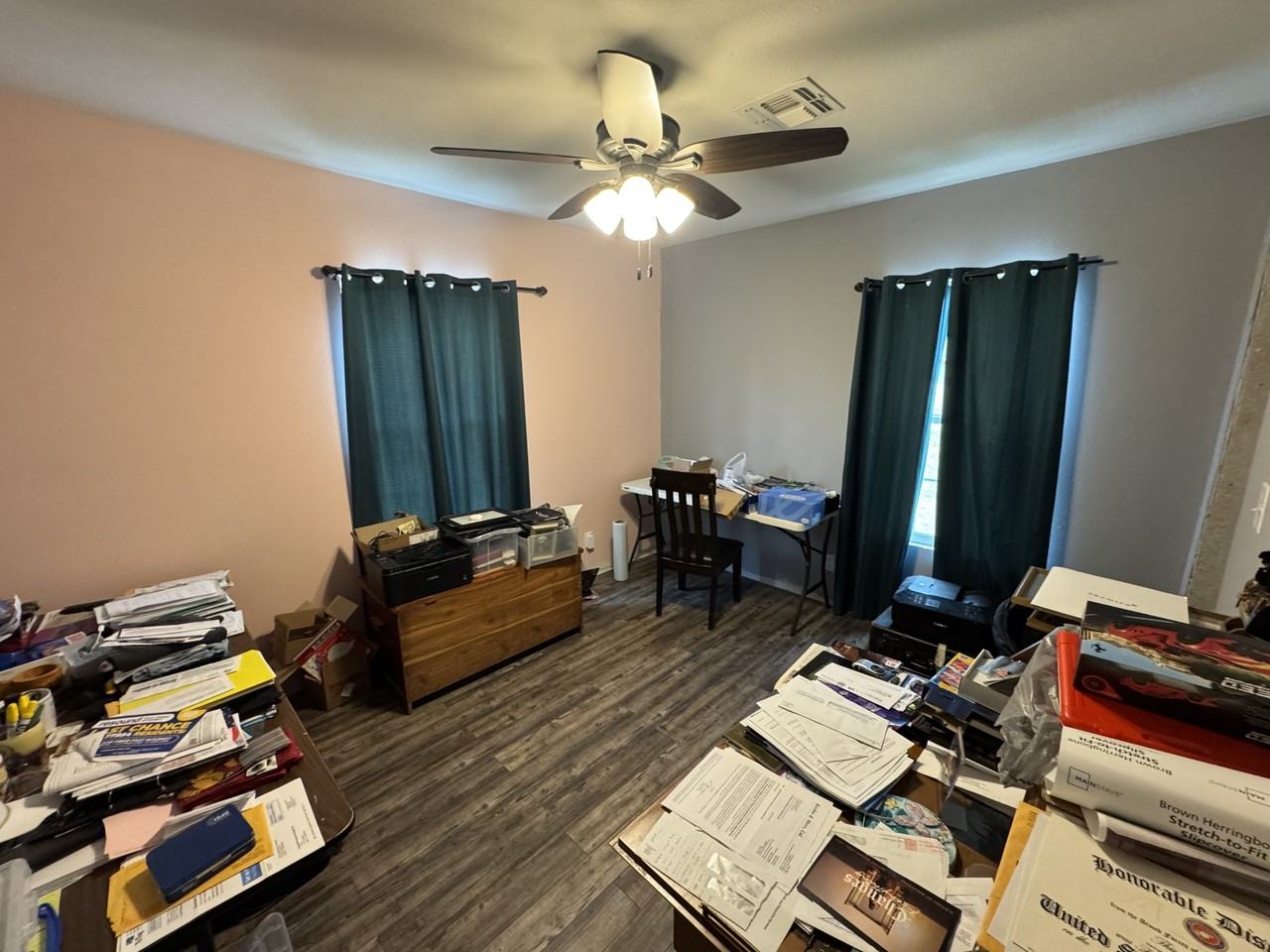 413 Schleicher St #1 - Photo 6 of 10