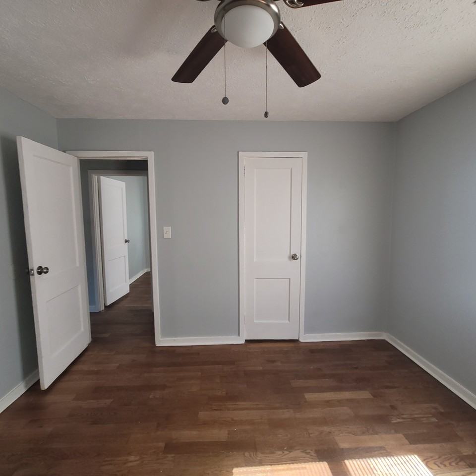 2719 Lee St #2719 - Photo 3 of 6