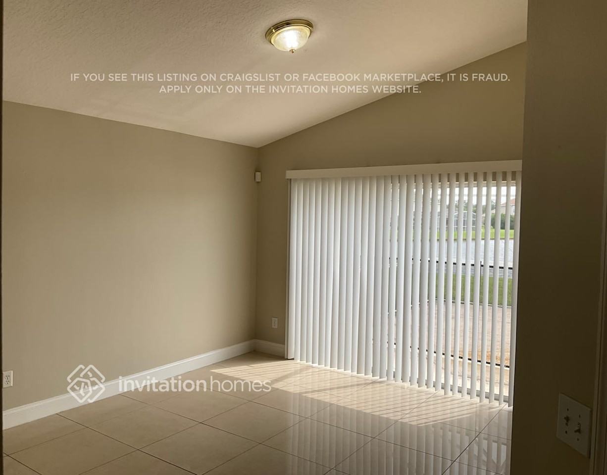 2720 Prestwick Ln - Photo 5 of 13