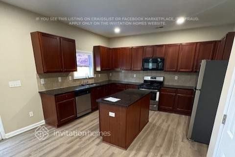 7393 Basalt Dr - Photo 3 of 16