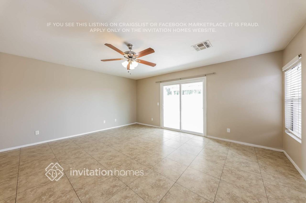 12563 W Charter Oak Rd - Photo 6 of 17