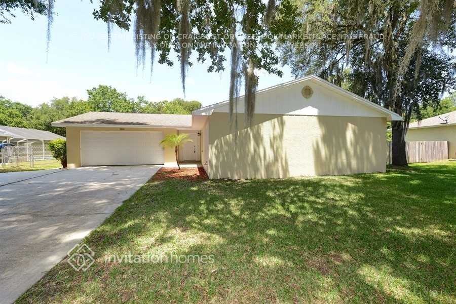 5800 Southwind Dr - Photo 2 of 16