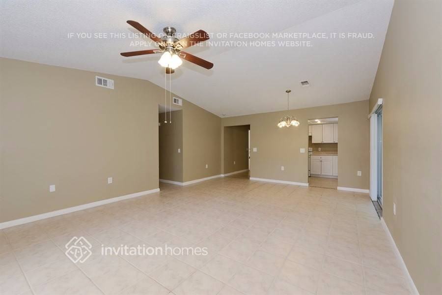 5800 Southwind Dr - Photo 4 of 16