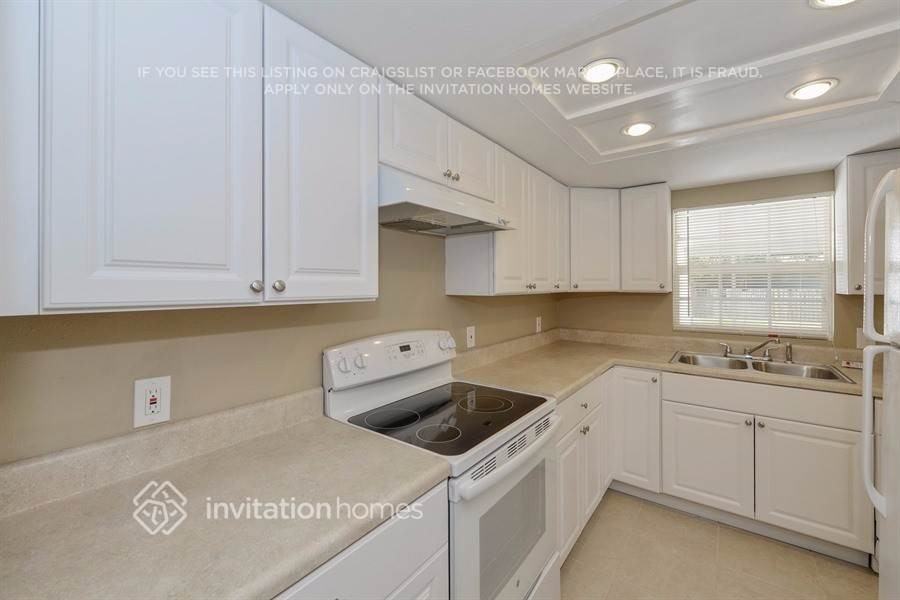 5800 Southwind Dr - Photo 5 of 16