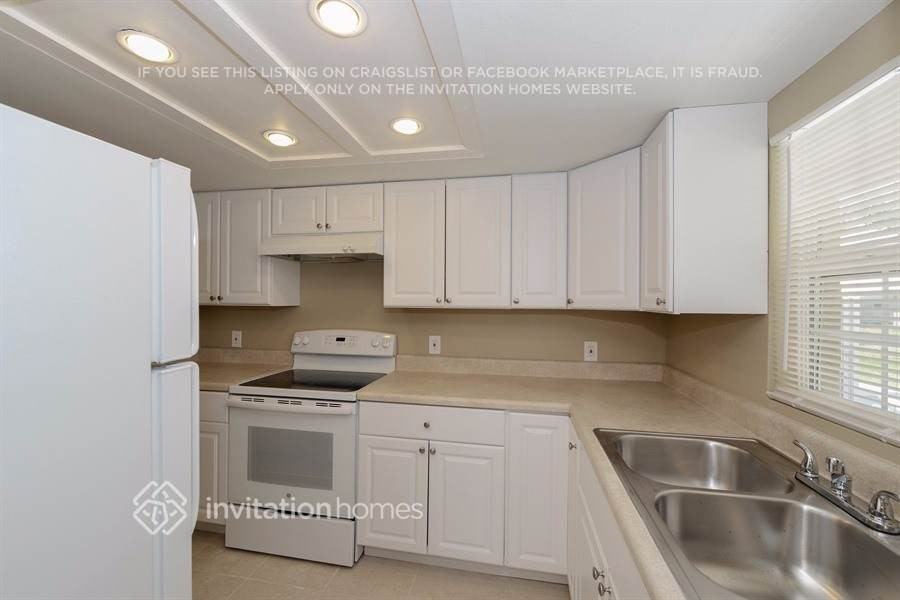 5800 Southwind Dr - Photo 6 of 16