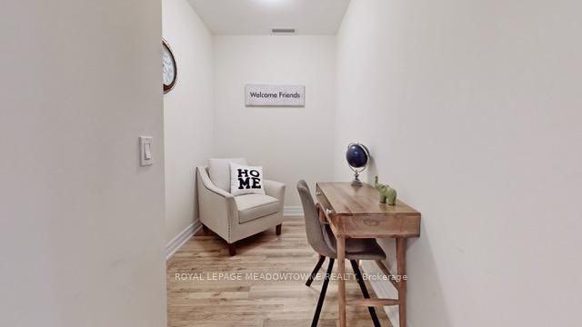 9085 Jane Street - Photo 7 of 18