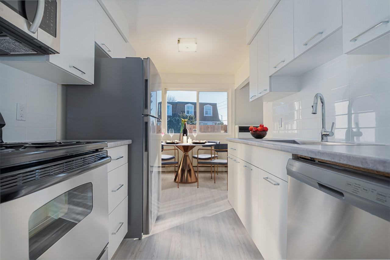 Courtland Place - Photo 4 of 10