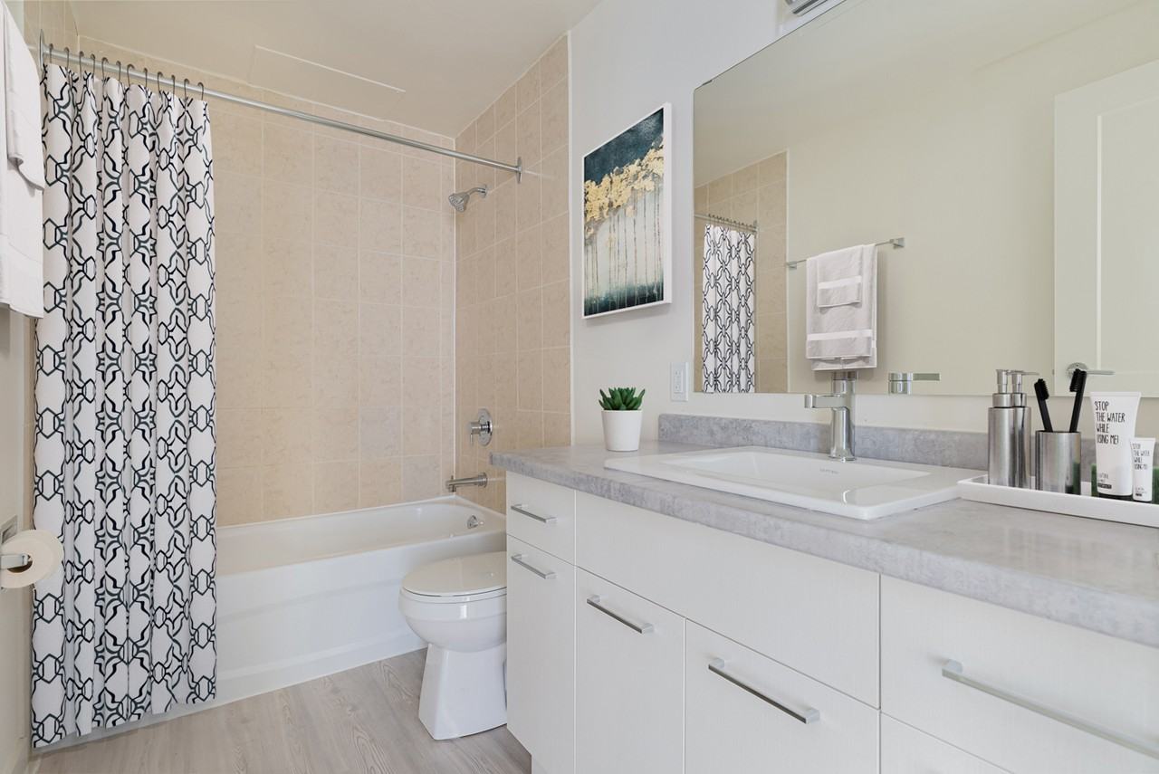 Courtland Place - Photo 6 of 10