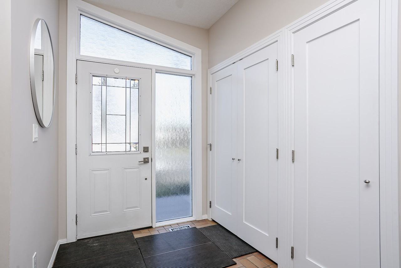 14719 59 Avenue Northwest, Edmonton, Alberta, Canada, T6H 4T5 - Photo 2 of 29