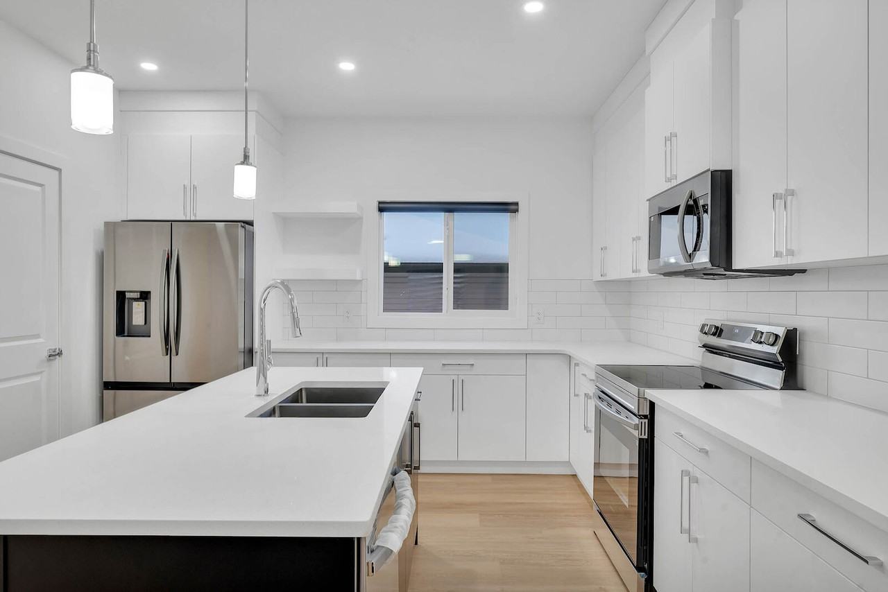 74 Penn Place, Main, Spruce Grove, Alberta, Canada, T7X 4E7 - Photo 3 of 21