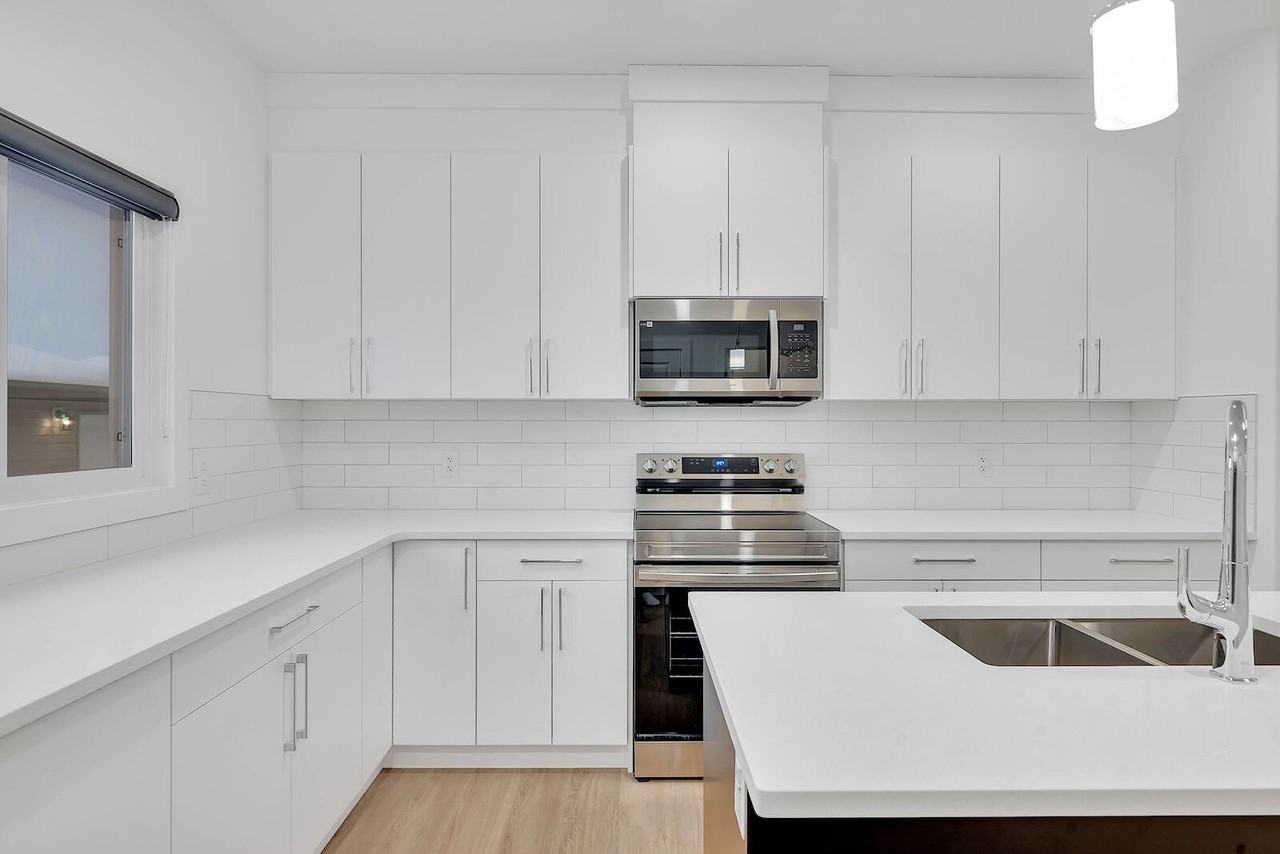 74 Penn Place, Main, Spruce Grove, Alberta, Canada, T7X 4E7 - Photo 4 of 21