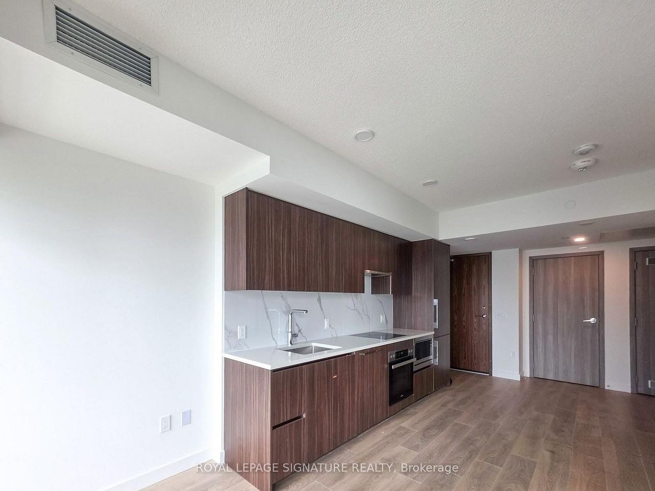 3 Concord Cityplace Way - Photo 2 of 13