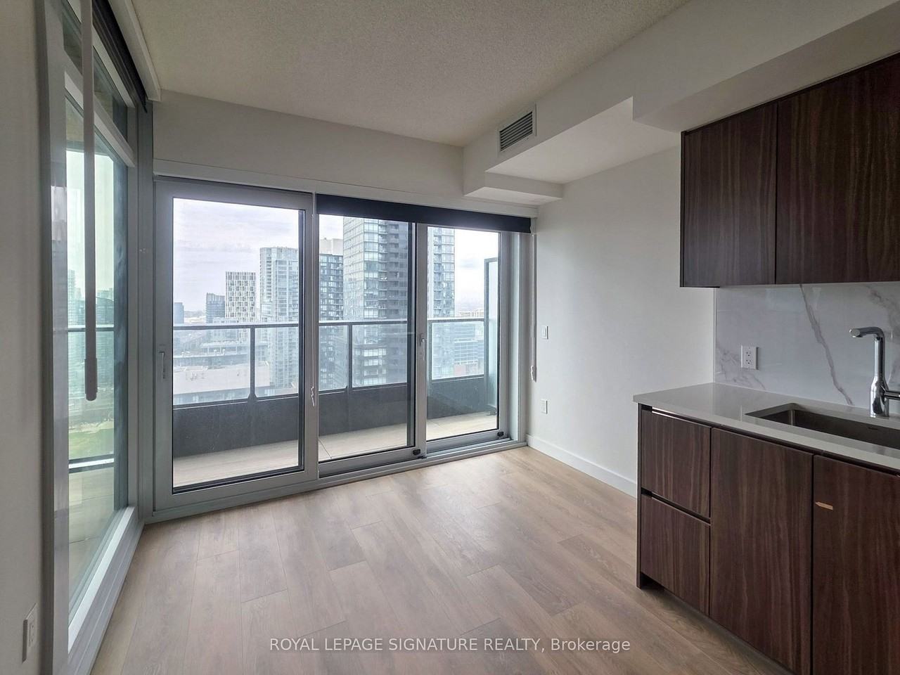 3 Concord Cityplace Way - Photo 4 of 13