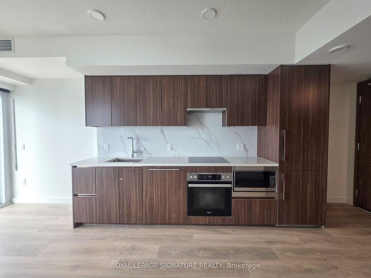 3 Concord Cityplace Way - Photo 3 of 13